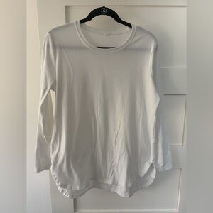 Women's White Long-Sleeve Crewneck Top